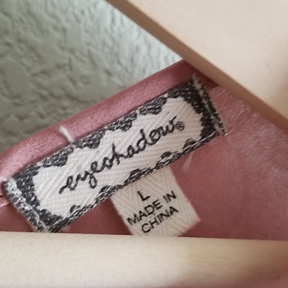 Eyeshadow top lace details sz large pink and black - Picture 4 of 7